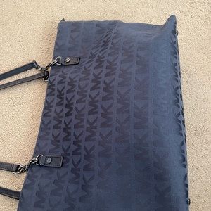 Michael Kors Jet Set Travel Chain Tote